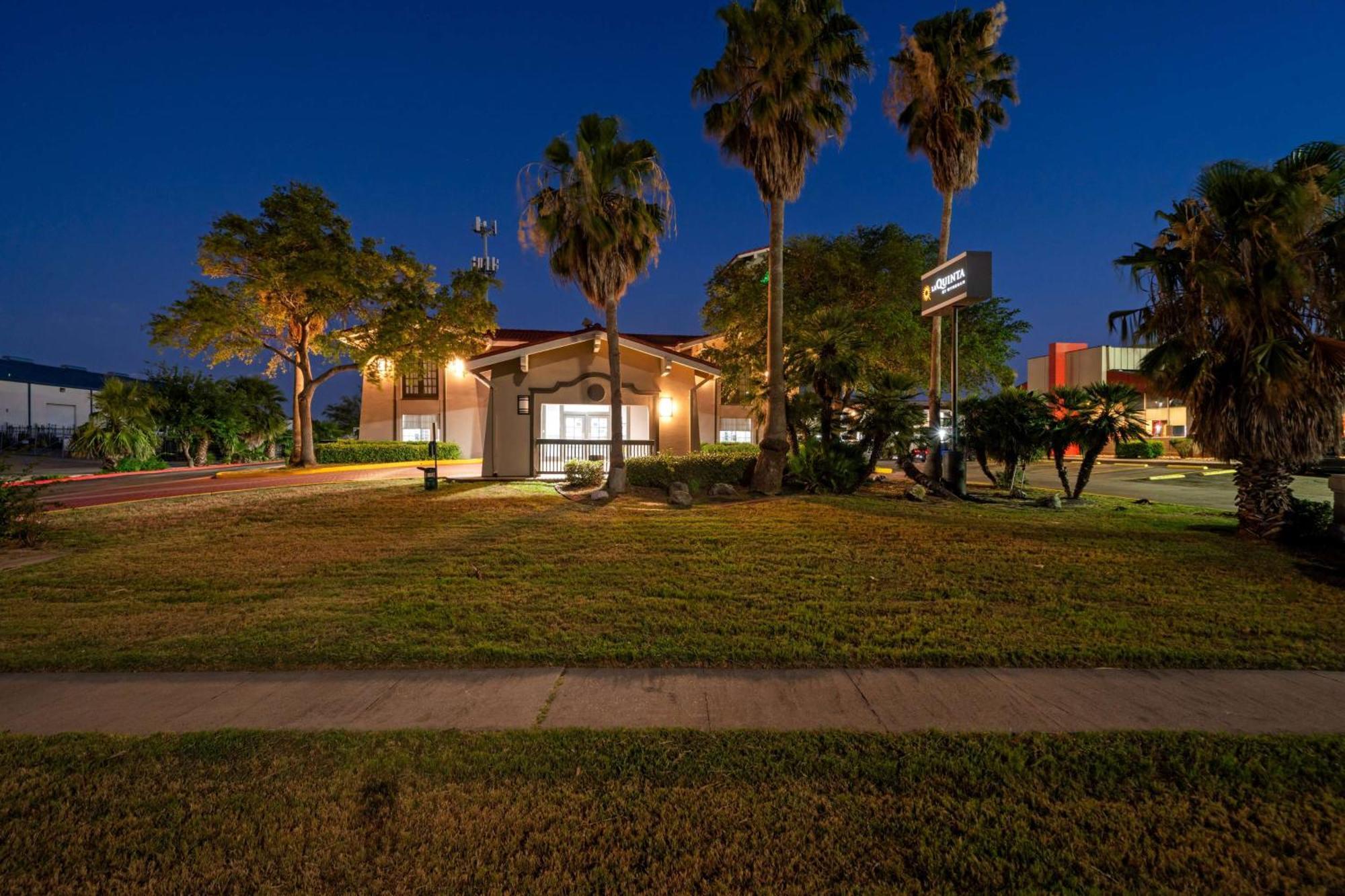 La Quinta Inn By Wyndham Corpus Christi North Exterior photo