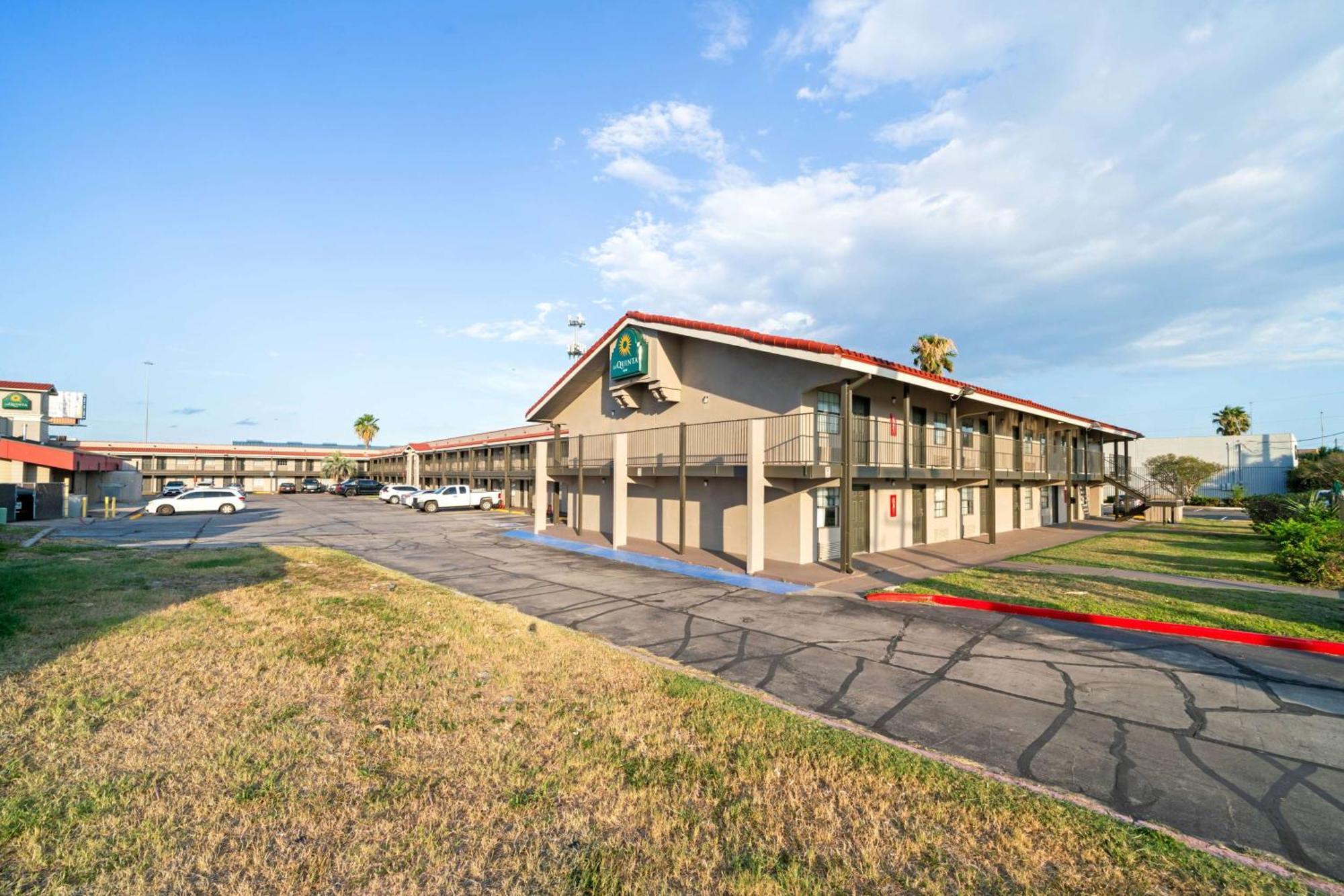 La Quinta Inn By Wyndham Corpus Christi North Exterior photo